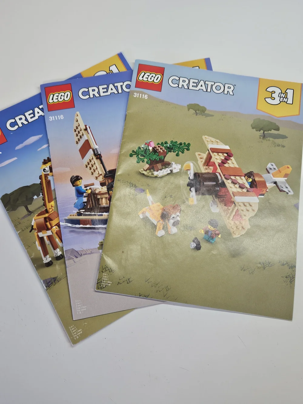 LEGO Creator 31116 Safari Wildlife Tree House 100% Complete Manual Minifigure